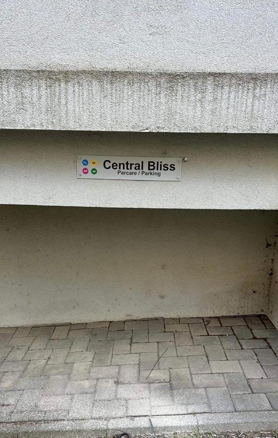 Central Bliss Suceava Exterior foto